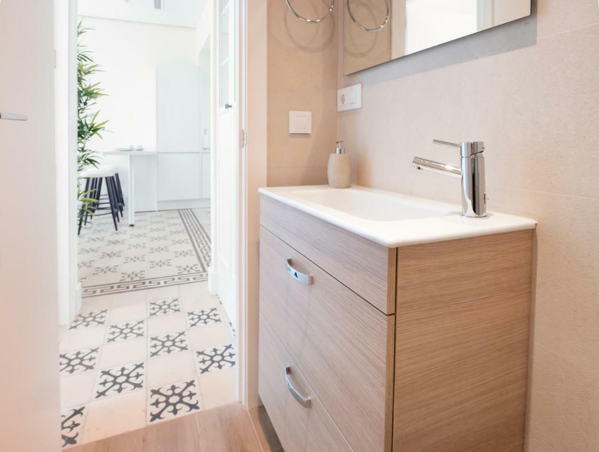 Home In Seville Luxury V33-1A Экстерьер фото